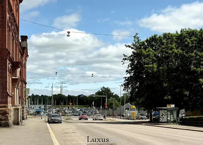 Elegant In The Center アパート