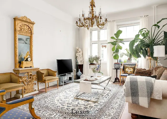 Elegant In The Center